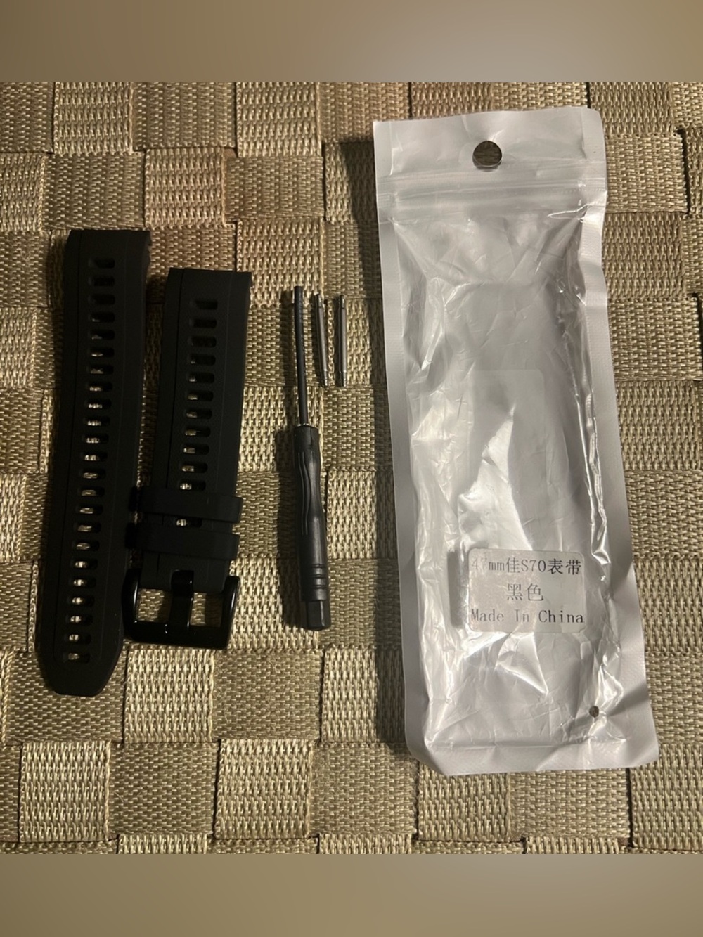 Replacement Black Silicone Watch Band with tools for Garmin Approach S70 47mm
